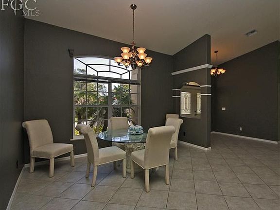 5th image of 7881 Sandel Wood Cir W