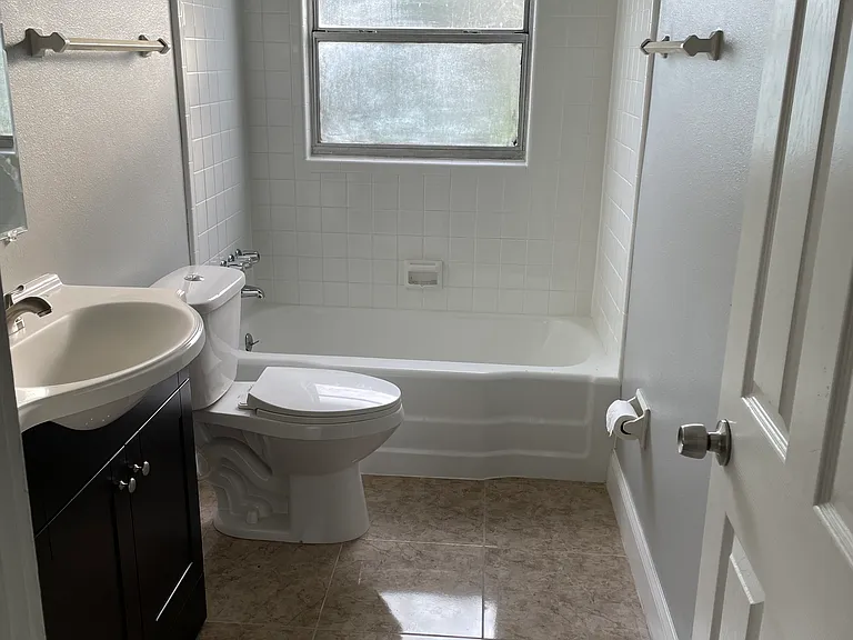 5328 Goddard Ave — Photo 8