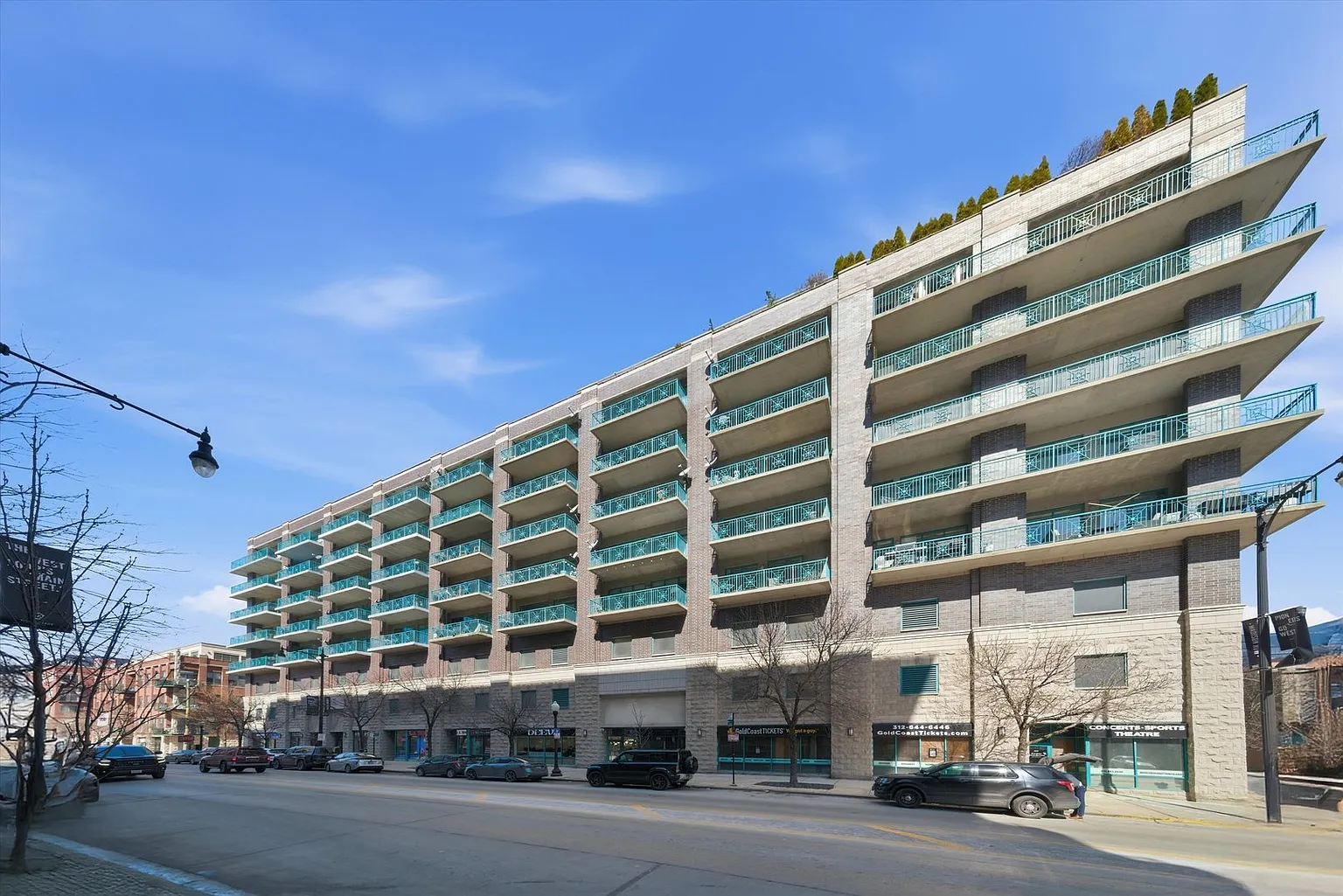 910 W Madison St APT 803 photo 1