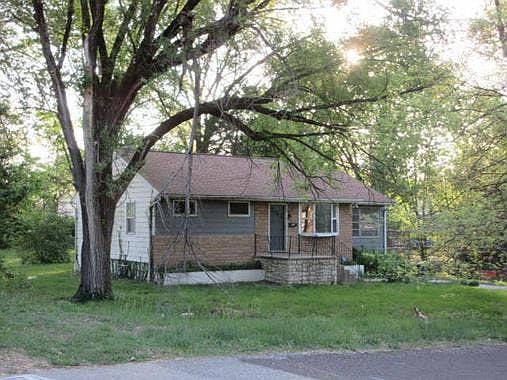 3rd image of 4461 W Washington St