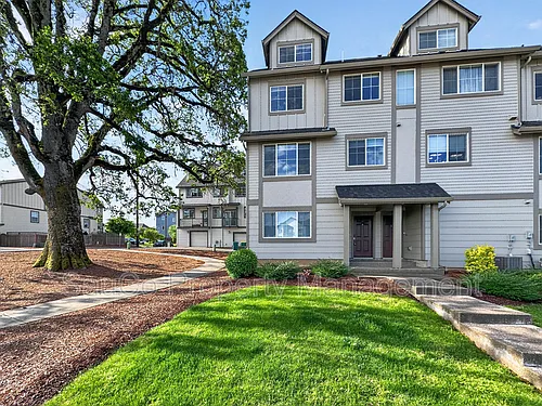 17022 SW Lemongrass Ln Photo 1