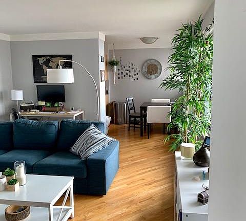 4th image of 3410 N Lake Shore Dr #70