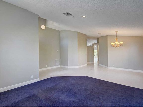 5th image of 6021 Citrine Ct