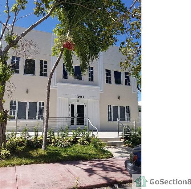 1st image of 6918 Bay Dr APT 9
