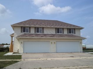 516 Fuller Ln, Belvidere, IL 61008