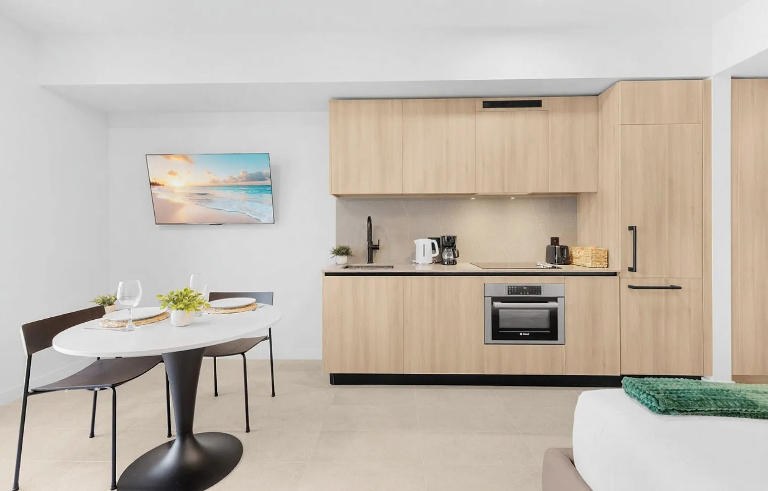 Studio, 1.0 bath, 430 sqft, $3,834 — Photo 4