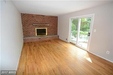 4th image of 10 Stitchberry Ct