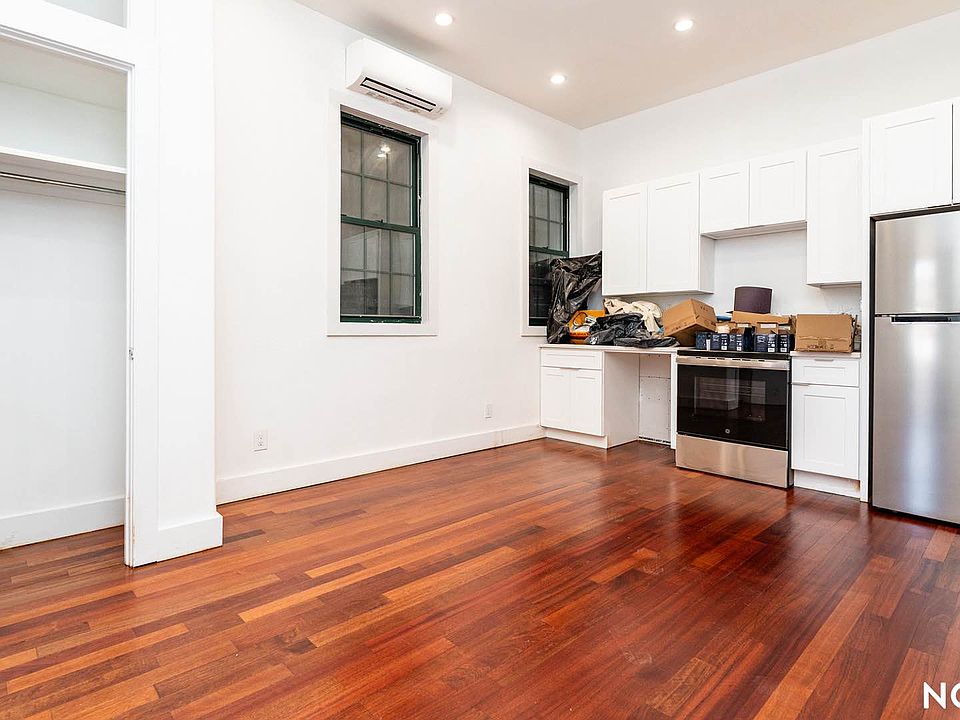 1st image of 276 Boerum St #2R