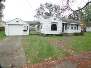 1448 Calvin Ave SE, Grand Rapids, MI 49507