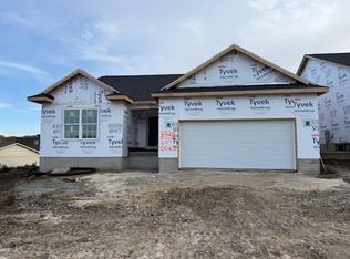 3325 Lincolnshire Rd, Waterloo, IA 50701