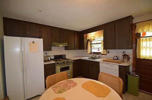 5th image of 37 N Glenway Ave