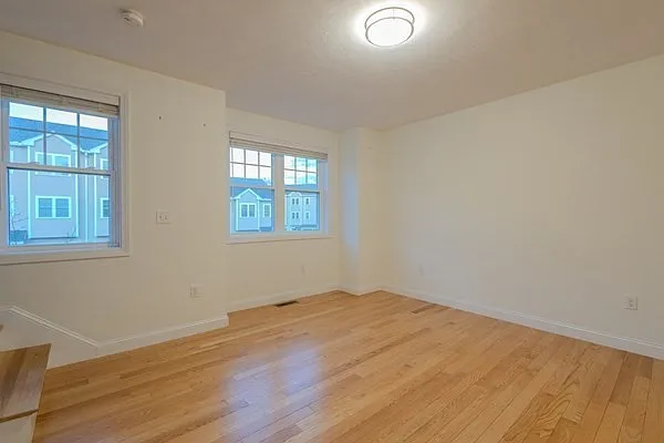 7 Gorham St #60 — Photo 10