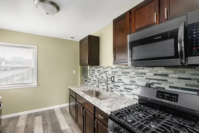 13164 Sidonie Ave — Photo 2