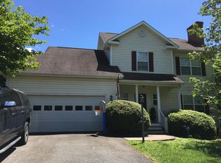 1051 Wintergreen Ln, Charlottesville, VA 22903