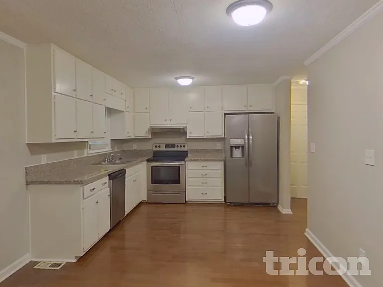 245 Bentley Way — Photo 6