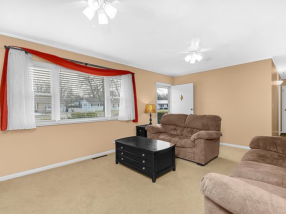 5th image of 593 King Ave