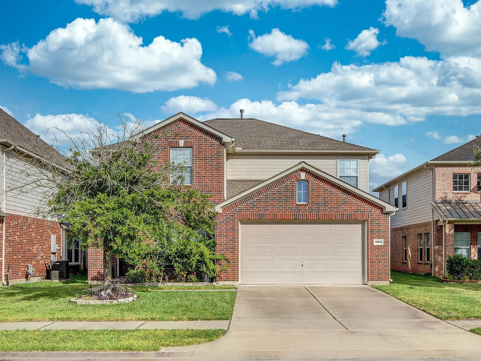 4 bed, 3.5 bath, 3042 sqft, $2,950 — Photo 1