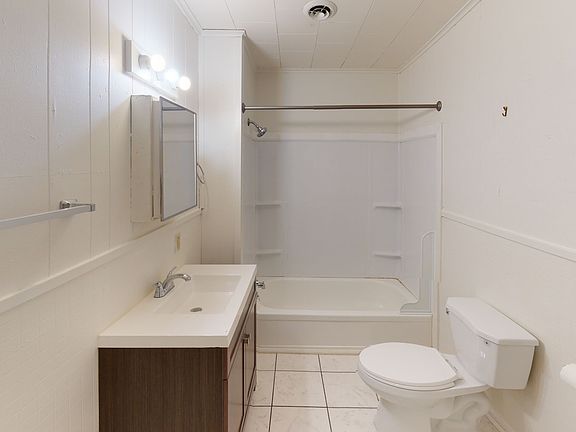 4th image of 1418 Lynn St #6