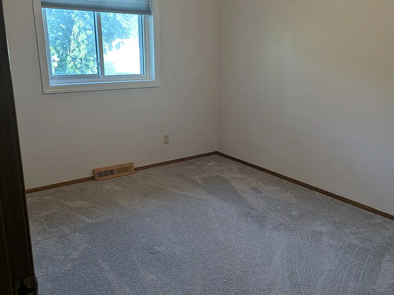 840 Church St — Photo 6