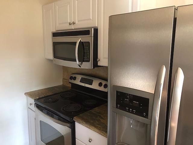 2nd image of 1263 Park Ave APT 4
