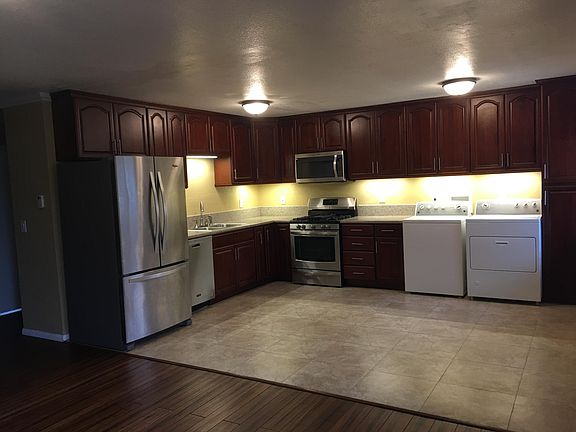 Kitchen expanded view