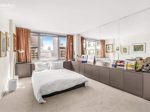 500 East 83rd Street image 4 of 9