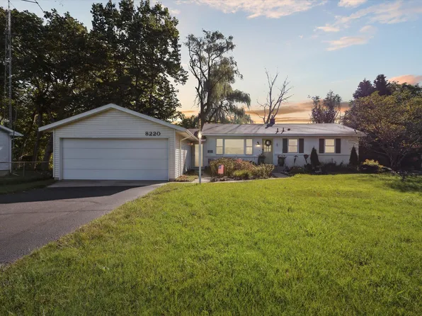 8220 Thornapple River Dr SE, Caledonia, MI 49316