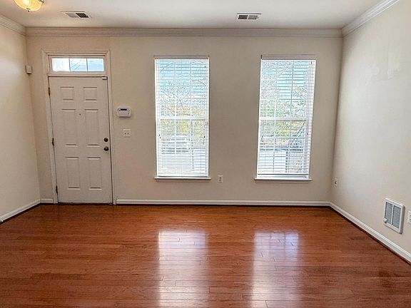 5th image of 15485 Chopawamsic Ct