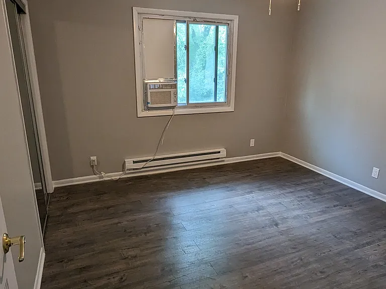 1125 Tollview Ave — Photo 6