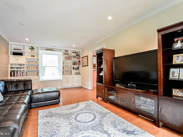 13527 Point Pleasant Dr — Photo 15