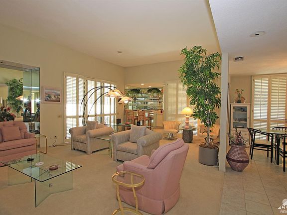 3rd image of 1390 E Marion Way