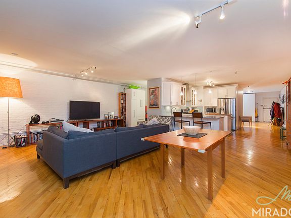 2nd image of 93 Lexington Ave