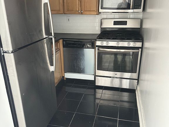 4th image of 140-16 34th Ave APT 409