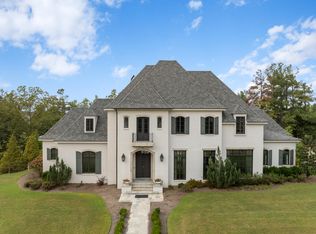 1165 E Wellsgate Dr, Oxford, MS 38655