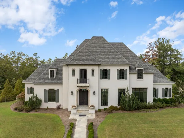 1165 E Wellsgate Dr, Oxford, MS 38655