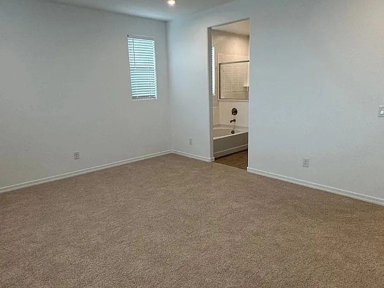 13367 W Eagle Feather Rd — Photo 8
