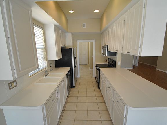 3rd image of 4777 Lakeland Dr