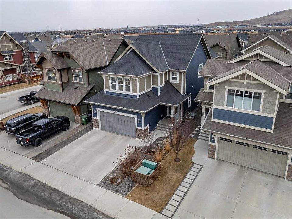 1st image of 196 S Riviera Way