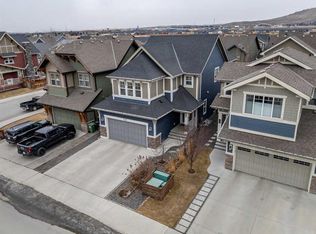 196 S Riviera Way, Cochrane, AB T4C0Y6