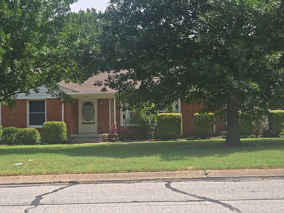 1st image of 1500 Melody Ln