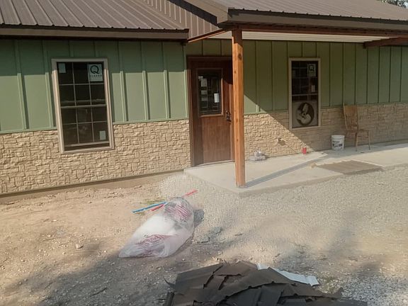 3rd image of 10631 South St