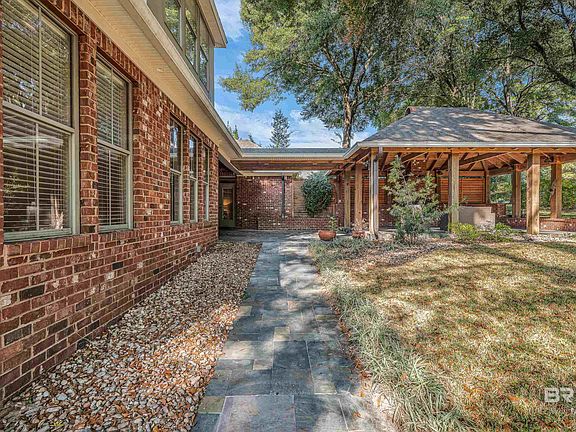 4th image of 30530 Middle Creek Cir