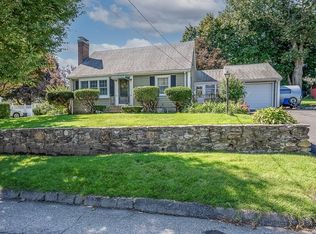 15 Housatonic St, Worcester, MA 01606