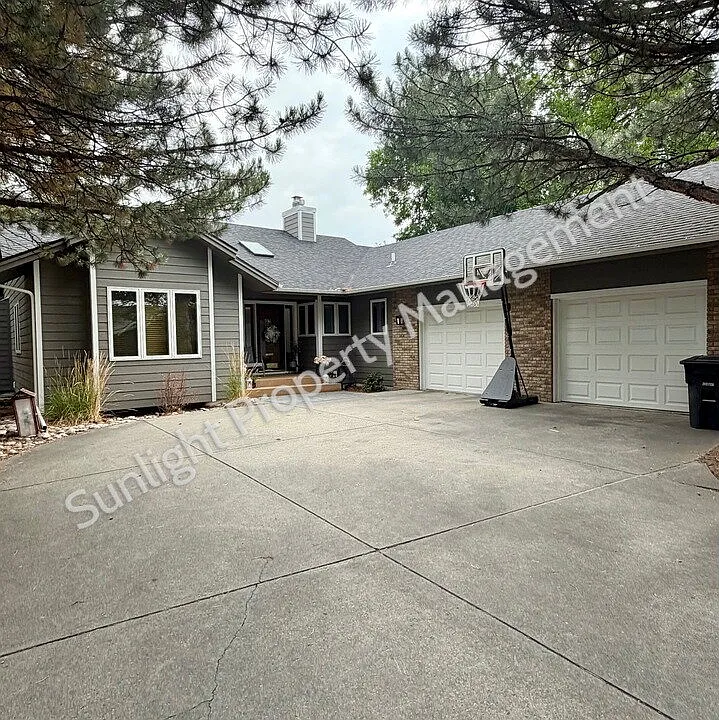 2940 Rimrock Rd #2