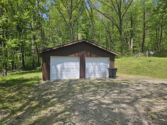 3rd image of 3274 Swans Rd NE