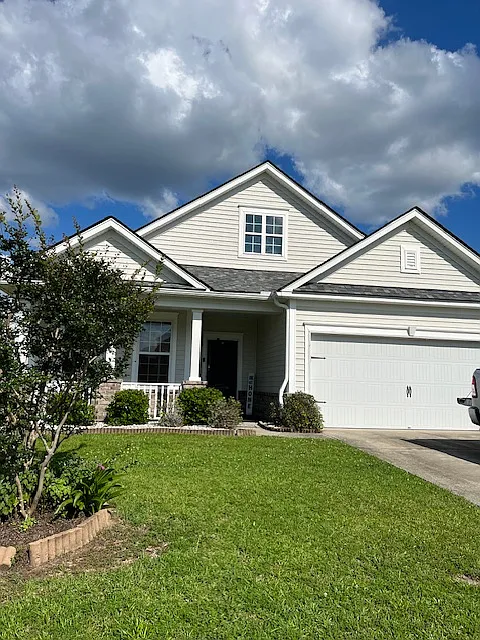 3 bed, 1750 sqft, $2,200 — Photo 1