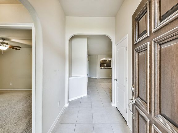 5th image of 24042 Schults Meadow Ln