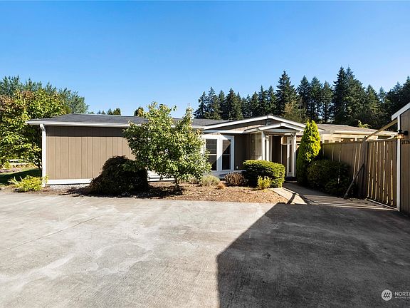 4th image of 2126 78th Street Ct E