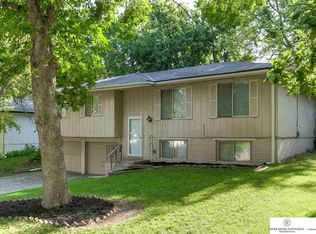 5071 S 105th St, Omaha, NE 68127