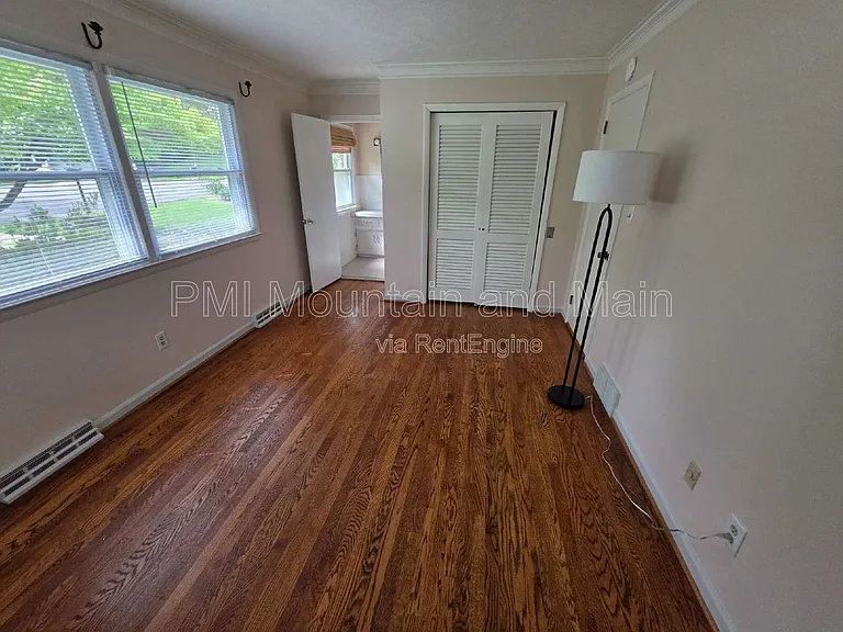 15 Ginell Cir — Photo 34